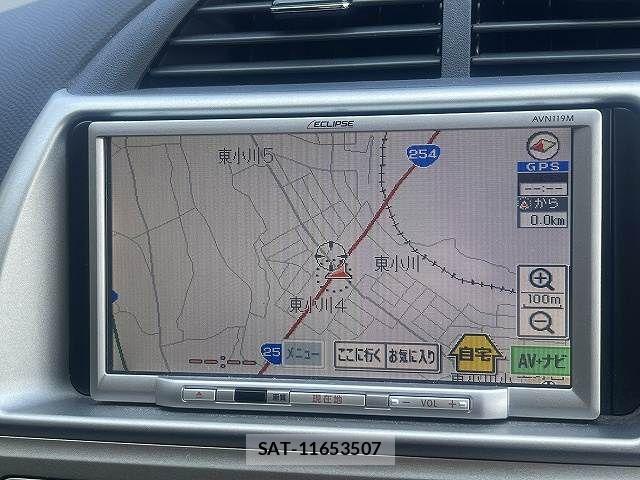 Toyota RACTIS 2009-11 8563322-11