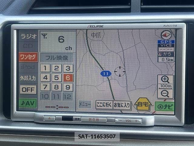 Toyota RACTIS 2009-11 8563322-12