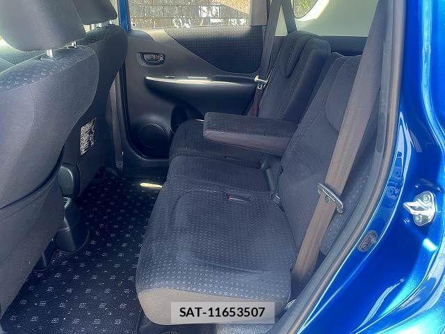 Toyota RACTIS 2009-11 8563322-25