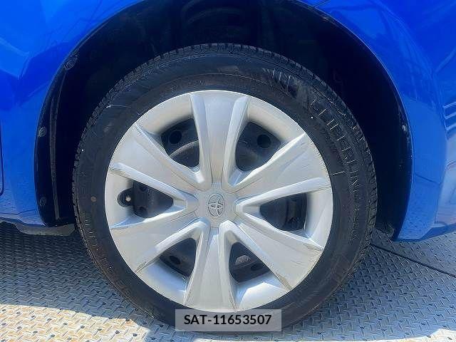 Toyota RACTIS 2009-11 8563322-27