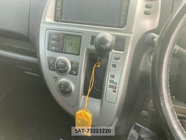 Toyota RACTIS 2006-10 8563325-16