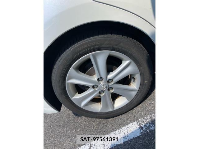 Toyota RACTIS 2010-12 8563323-9