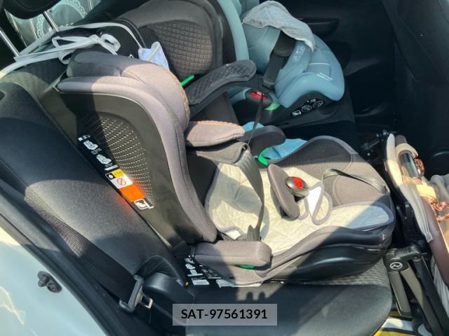 Toyota RACTIS 2010-12 8563323-14