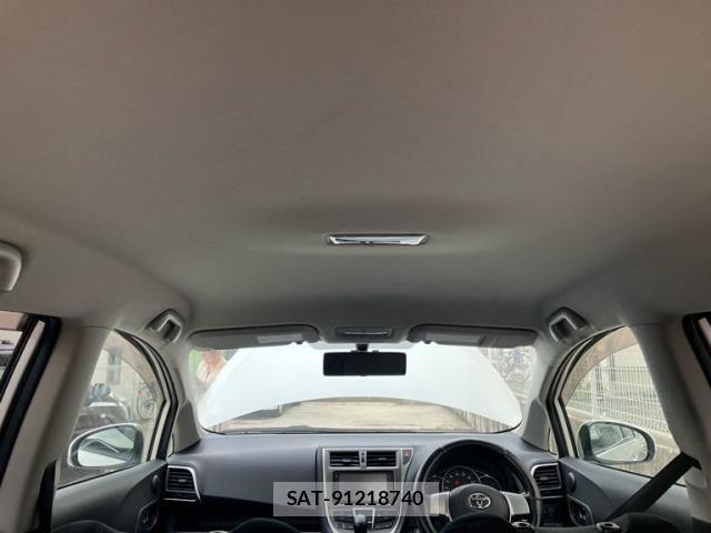 Toyota RACTIS 2011-06 8628558-13