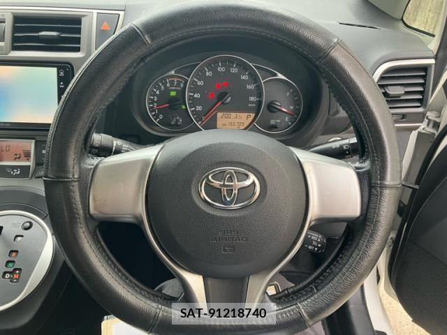 Toyota RACTIS 2011-06 8628558-20