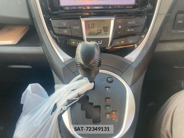 Toyota RACTIS 2014-05 8628559-18