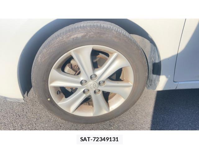 Toyota RACTIS 2014-05 8628559-6