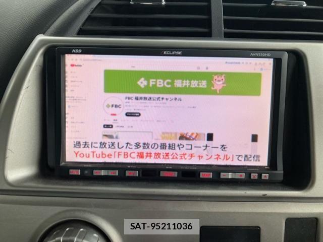 Toyota RACTIS 2010-05 8661177-15