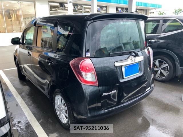 Toyota RACTIS 2010-05 8661177-3