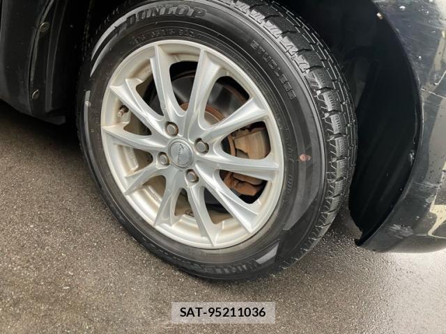 Toyota RACTIS 2010-05 8661177-5