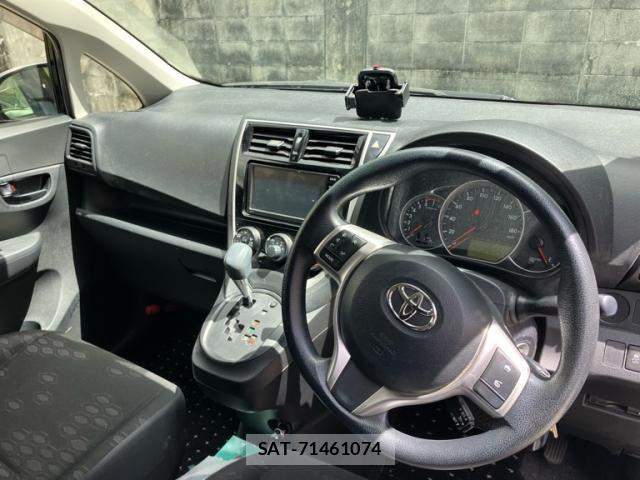 Toyota RACTIS 2015-03 8661175-13