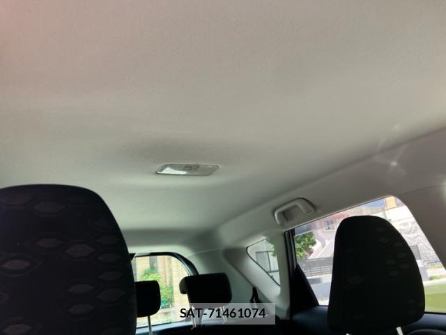 Toyota RACTIS 2015-03 8661175-16