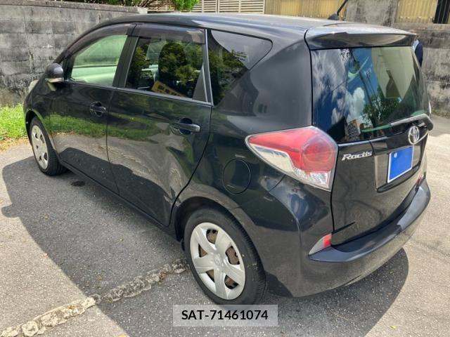 Toyota RACTIS 2015-03 8661175-8