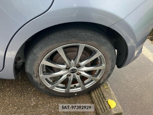 Toyota RACTIS 2010-07 8661181-11