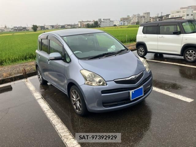 Toyota RACTIS 2010-07 8661181-1