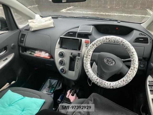 Toyota RACTIS 2010-07 8661181-7
