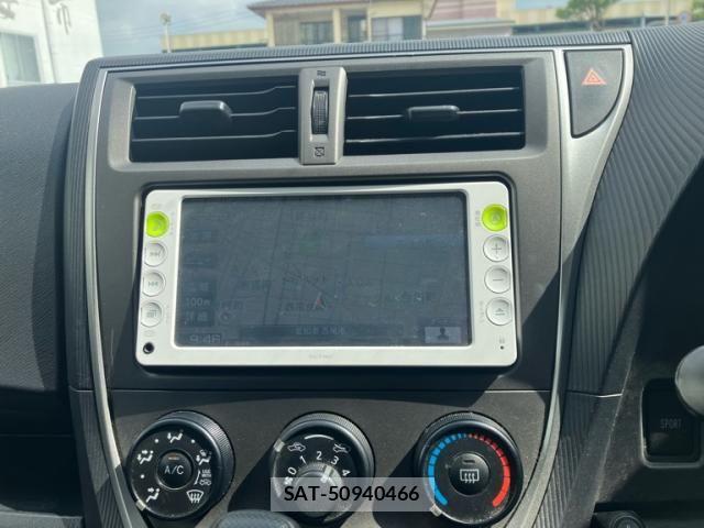 Toyota RACTIS 2011-09 8666792-13