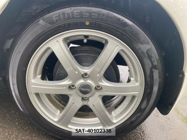 Toyota RACTIS 2010-01 8661183-15