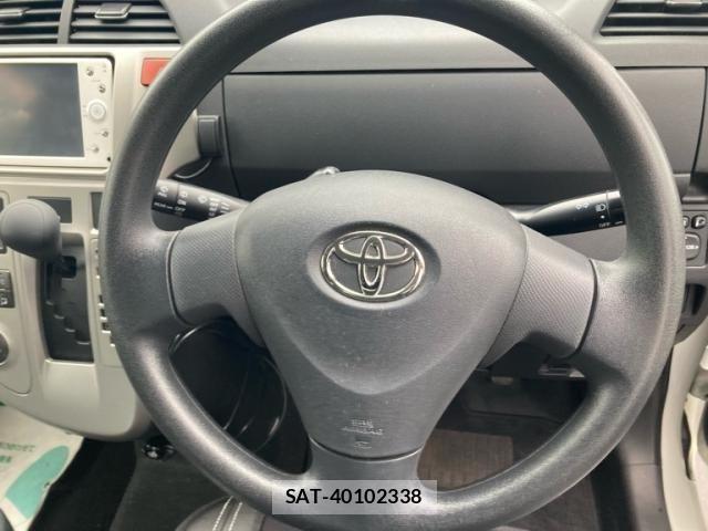 Toyota RACTIS 2010-01 8661183-19