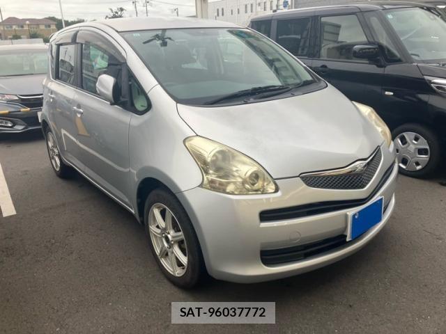 Toyota RACTIS 2009-11 8661178-1