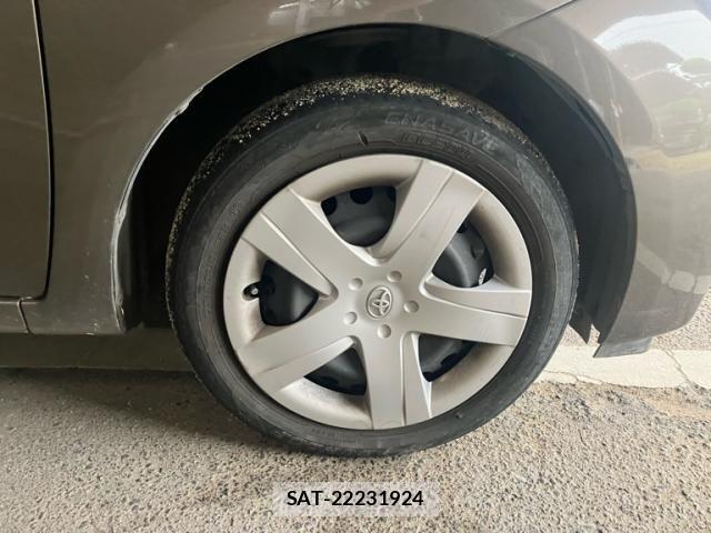 Toyota RACTIS 2015-09 8686385-9