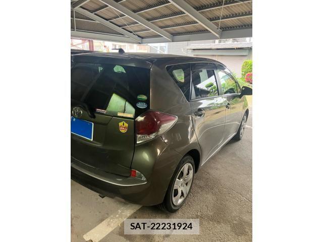 Toyota RACTIS 2015-09 8686385-5