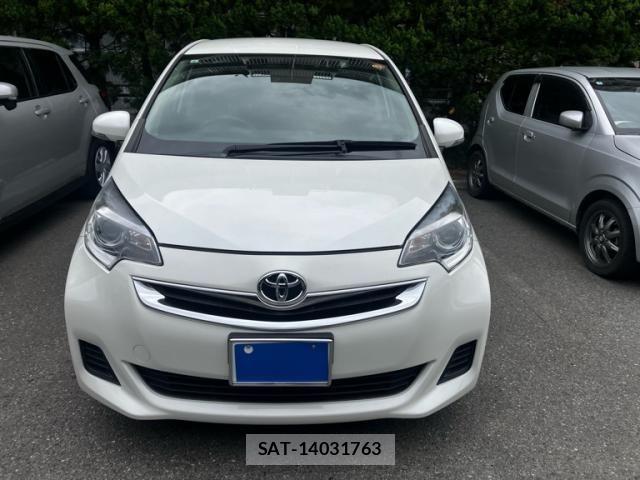 Toyota RACTIS 2015-08 8745422-0