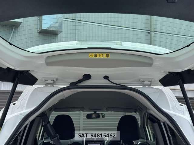 Toyota RACTIS 2015-05 8745423-19