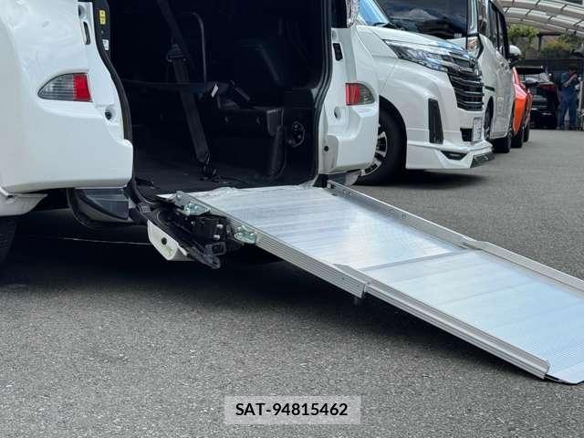Toyota RACTIS 2015-05 8745423-21