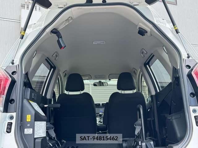 Toyota RACTIS 2015-05 8745423-23