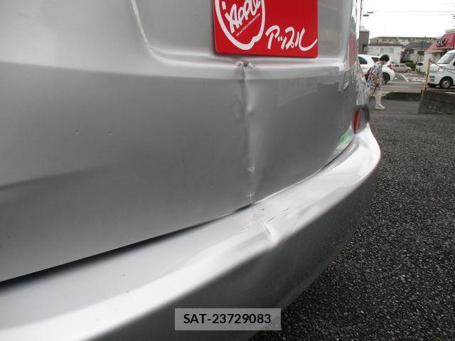 Toyota RACTIS 2015-12 8745425-9