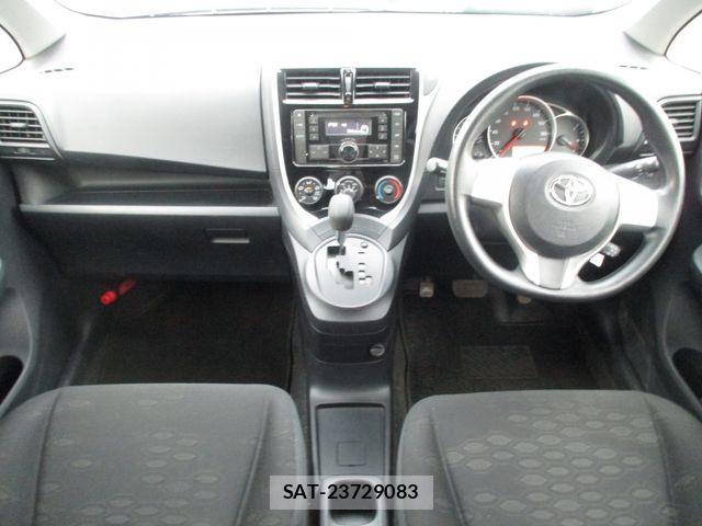 Toyota RACTIS 2015-12 8745425-1