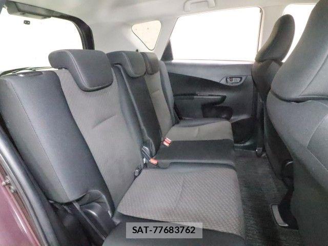 Toyota RACTIS 2015-08 8781753-4