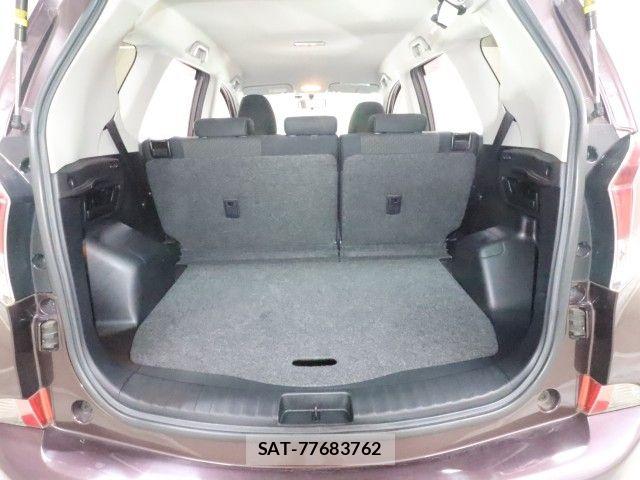 Toyota RACTIS 2015-08 8781753-7