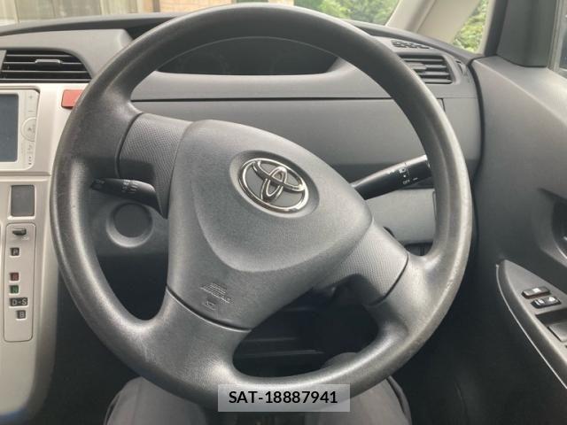 Toyota RACTIS 2009-10 8797252-11