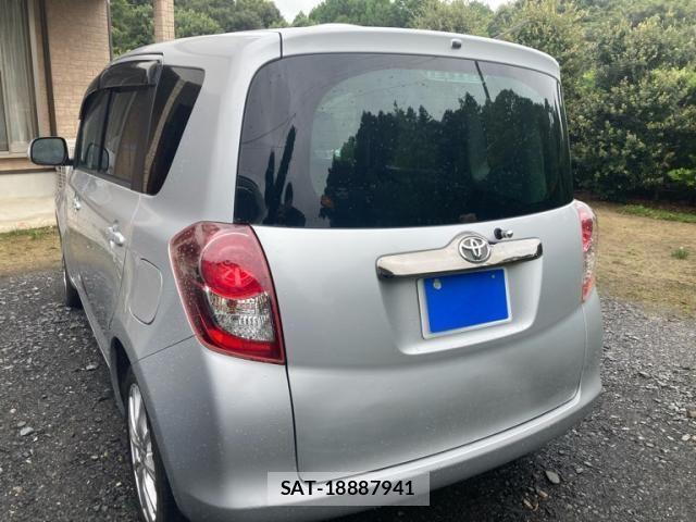 Toyota RACTIS 2009-10 8797252-2