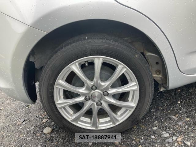 Toyota RACTIS 2009-10 8797252-6
