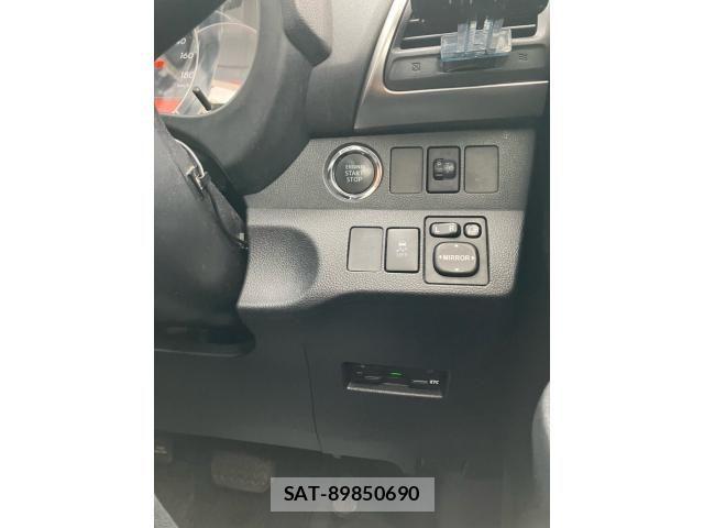 Toyota RACTIS 2016-05 8797249-18