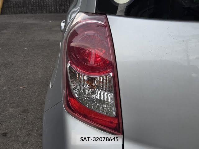 Toyota RACTIS 2009-10 8831233-16