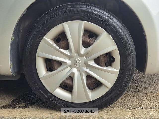 Toyota RACTIS 2009-10 8831233-18
