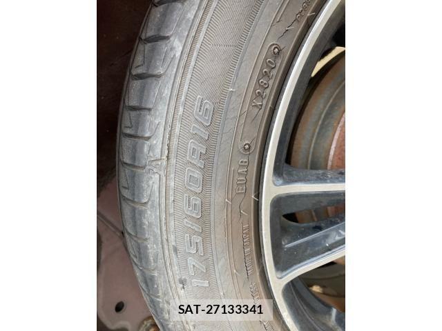 Toyota RACTIS 2011-08 8849960-11