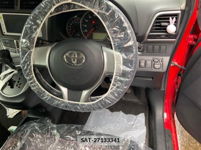 Toyota RACTIS 2011-08 8849960-18