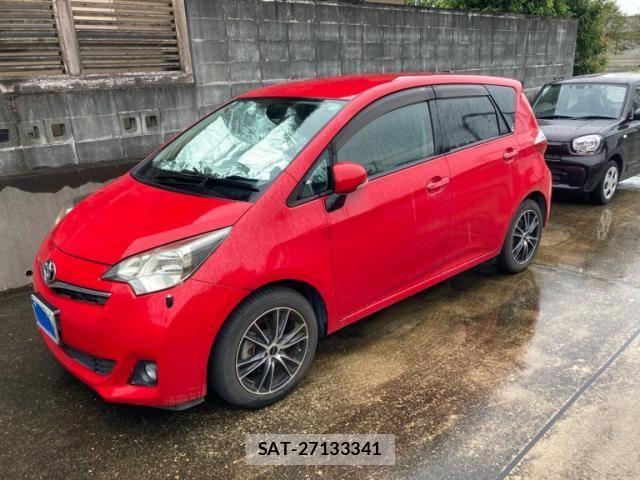 Toyota RACTIS 2011-08 8849960-1