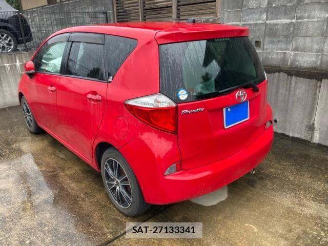Toyota RACTIS 2011-08 8849960-4