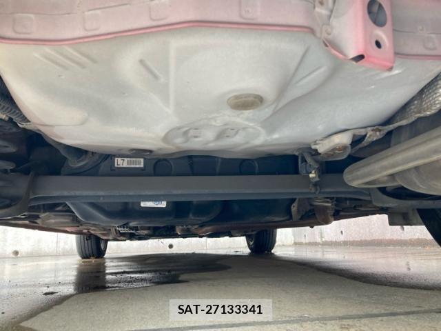 Toyota RACTIS 2011-08 8849960-6