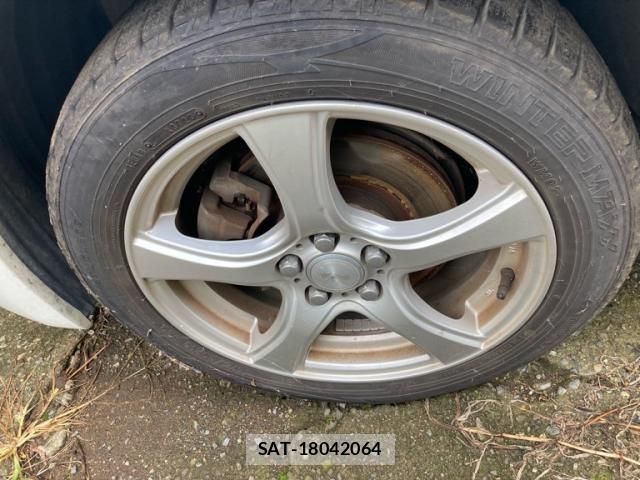 Toyota RACTIS 2014-03 8850447-11