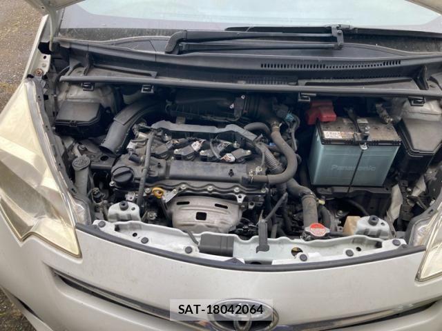 Toyota RACTIS 2014-03 8850447-3