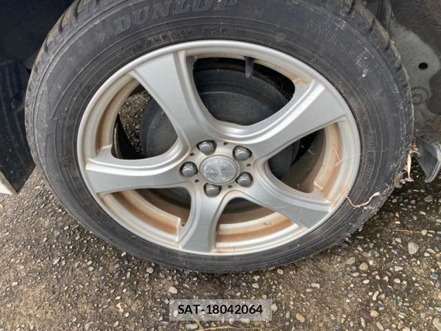 Toyota RACTIS 2014-03 8850447-5