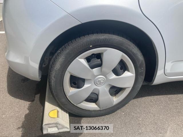 Toyota RACTIS 2006-12 8850446-6