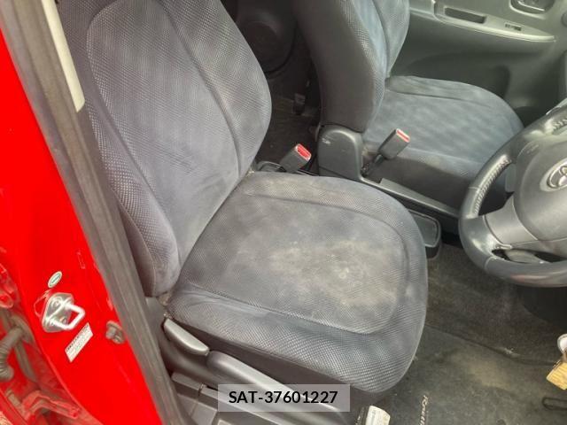 Toyota RACTIS 2007-05 8871903-11